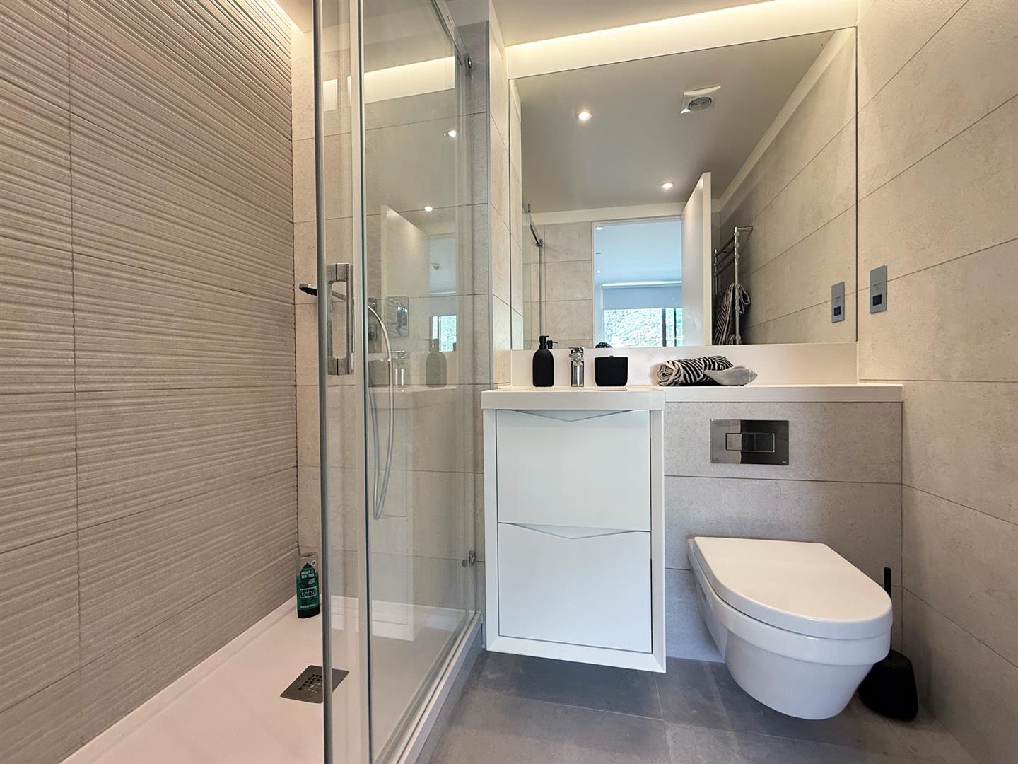 Image of Apartment - 1 Bathrooms for Sale in EuroCity-Gibraltar, Image 6